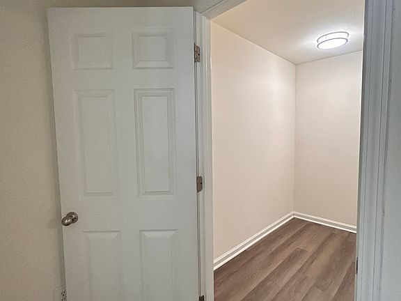 4th image of 1251 Fords Pointe Cir #1251