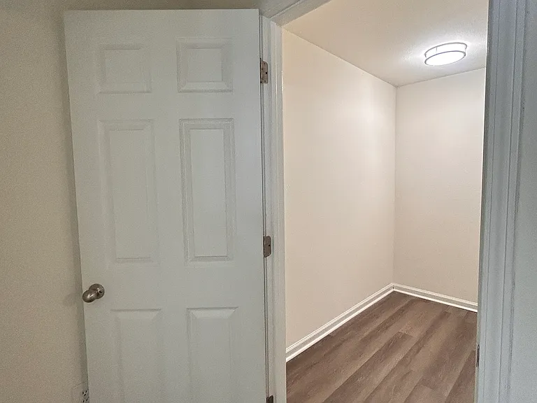 1021 Fords Pointe Cir #1021 — Photo 6