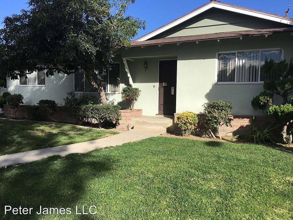 1st image of 13827 Ramona Dr