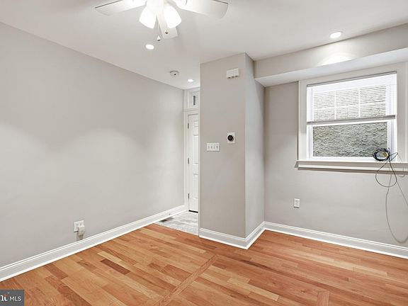 4th image of 953 N Randolph St #2R