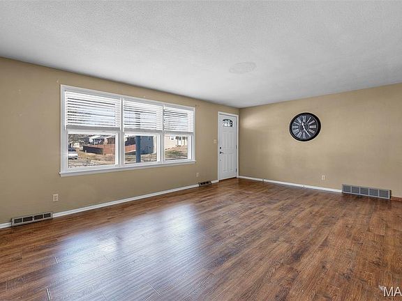 5th image of 1813 Meyer Dr
