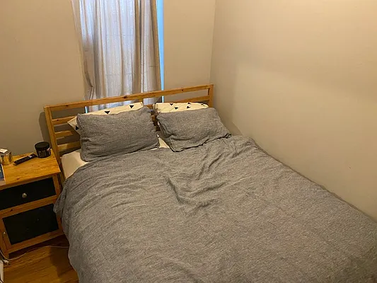 Rented by Friedman Roth Realty | media 18