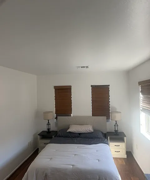257 E Shore Cliff Pl — Photo 11