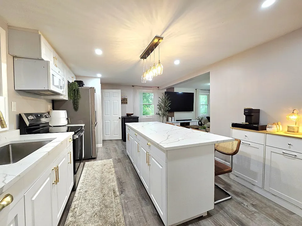 81 Limerick St #1