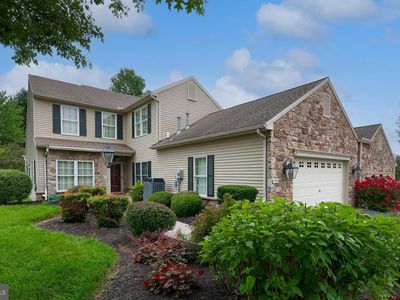 1745 Stone Hill Dr, York, PA, 17402