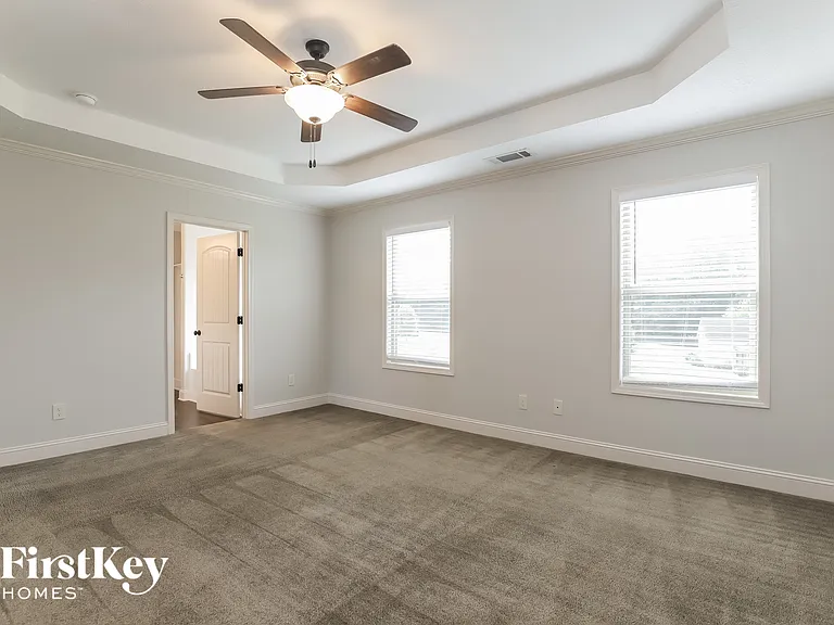537 Cambridge Farms Dr — Photo 8