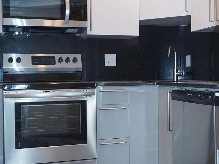 1803 Beacon St #2 — Photo 5