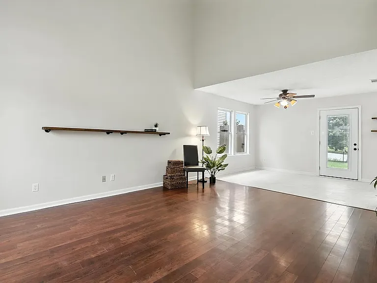 2433 Harvest Moon Dr — Photo 5