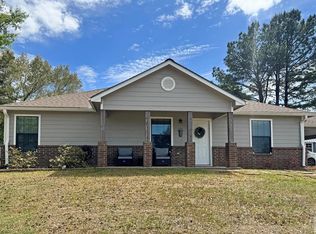 151 Red Oak Dr, Maud, TX 75567
