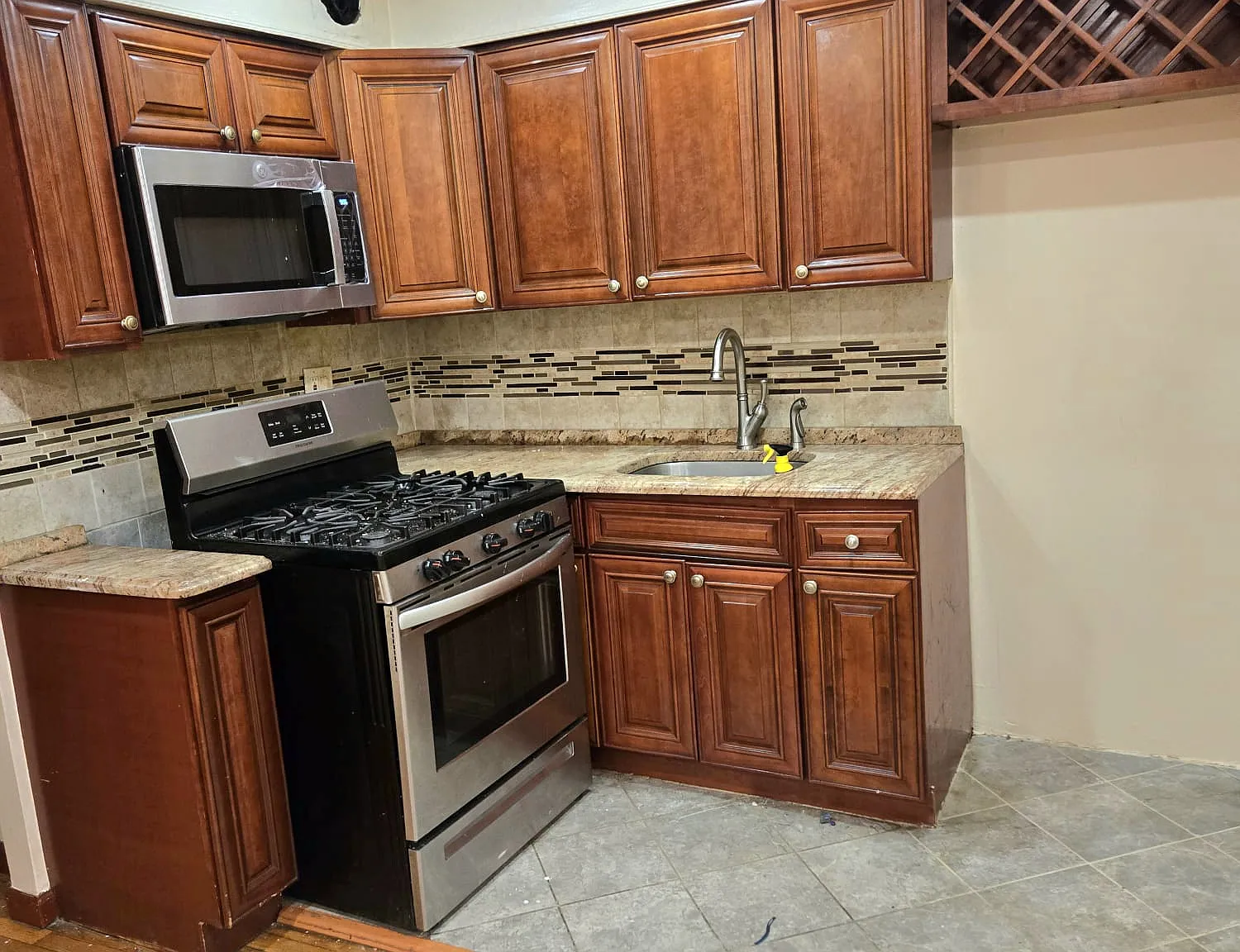 2 bed, $2,700 — Photo 3