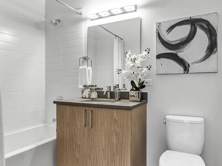 2406 W Armitage Ave #302 — Photo 8