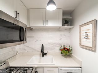 4581 Macarthur Blvd NW APT 303, Washington, DC 20007