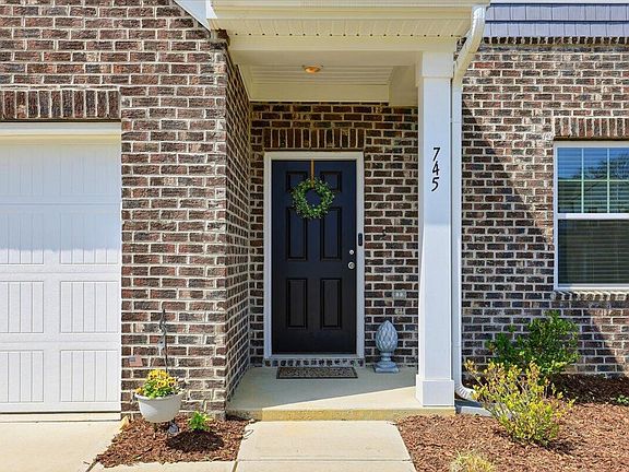 4th image of 745 Mirror Pond Dr