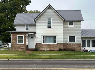 128 S Main St, Topeka, IN 46571