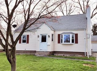 25 Madsen Rd, West Hartford, CT 06110