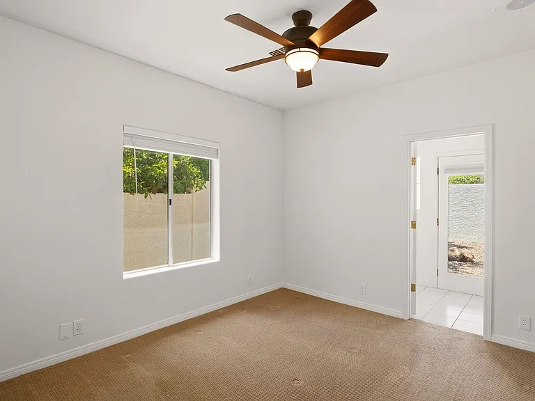 8638 E Dahlia Dr — Photo 38