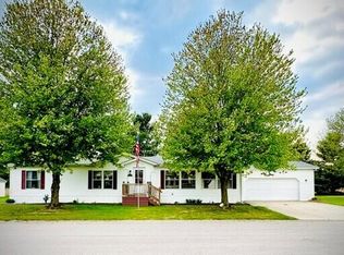 13633 Iris Ln, Cedar Springs, MI 49319