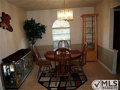 5th image of 2629 Cedar Elm Ln