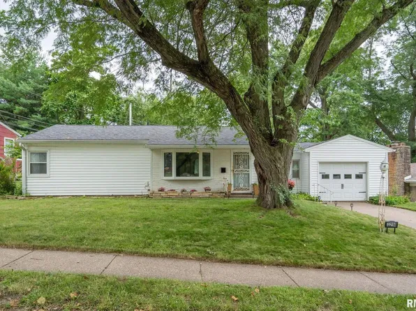 3214 Tremont Ave, Davenport, IA 52803