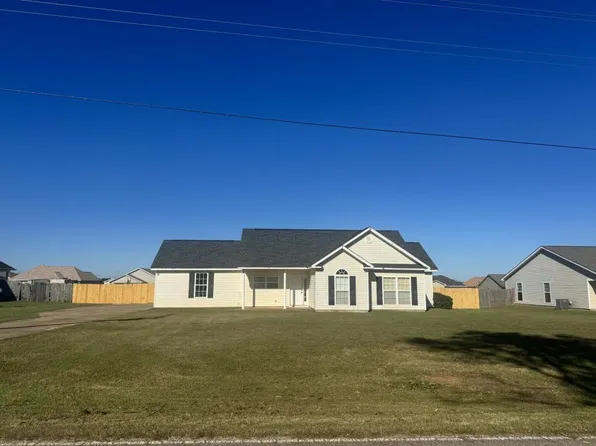 209 Gritney Rd, Daleville, AL 36322