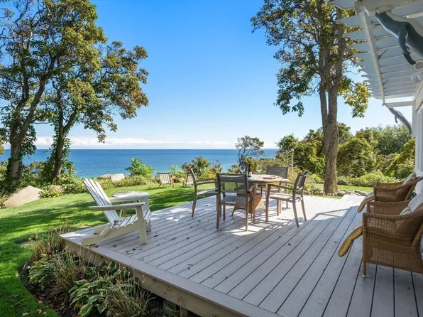 59 Menotomy Rd, Plymouth, MA 02360