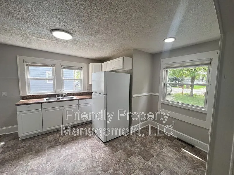 2 bed, 1.0 bath, 780 sqft, $1,125 — Photo 4