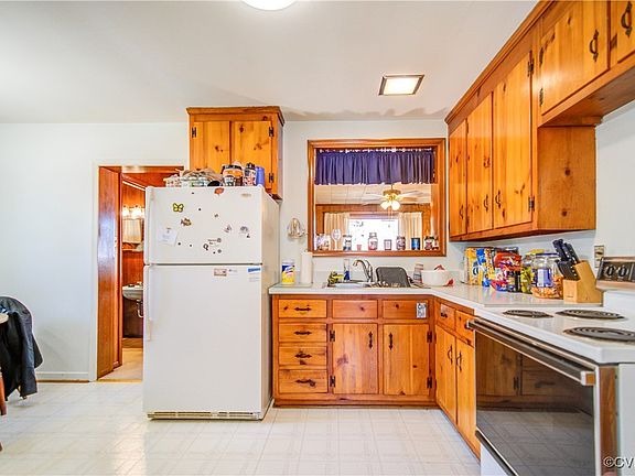 5th image of 8802 Greenford Dr