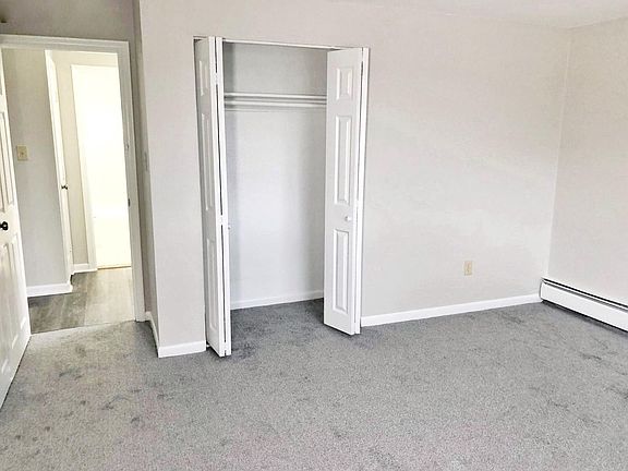 3rd image of 42 Oakland Ave APT 16