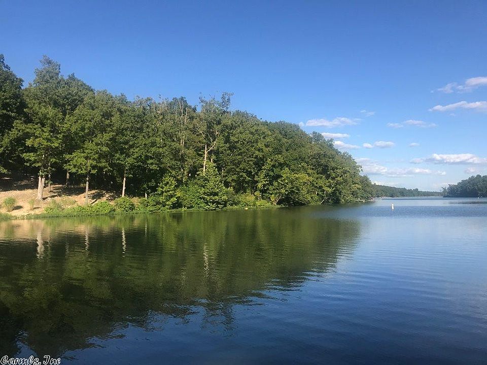 1st image of Lakeside Dr
