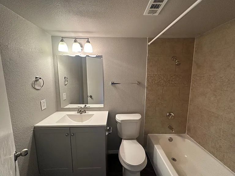 4502 Gaston Ave #119 — Photo 15