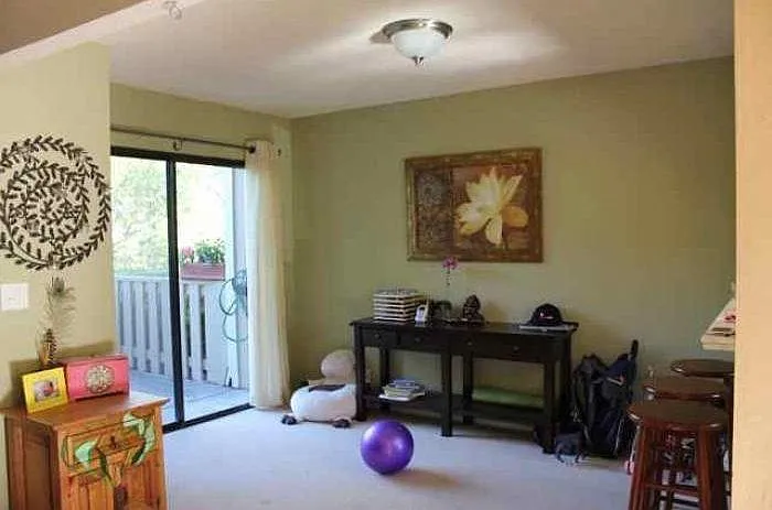 9 Wordsworth Ct — Photo 1