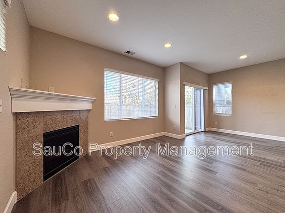 5th image of 4017 SE Lone Oak St