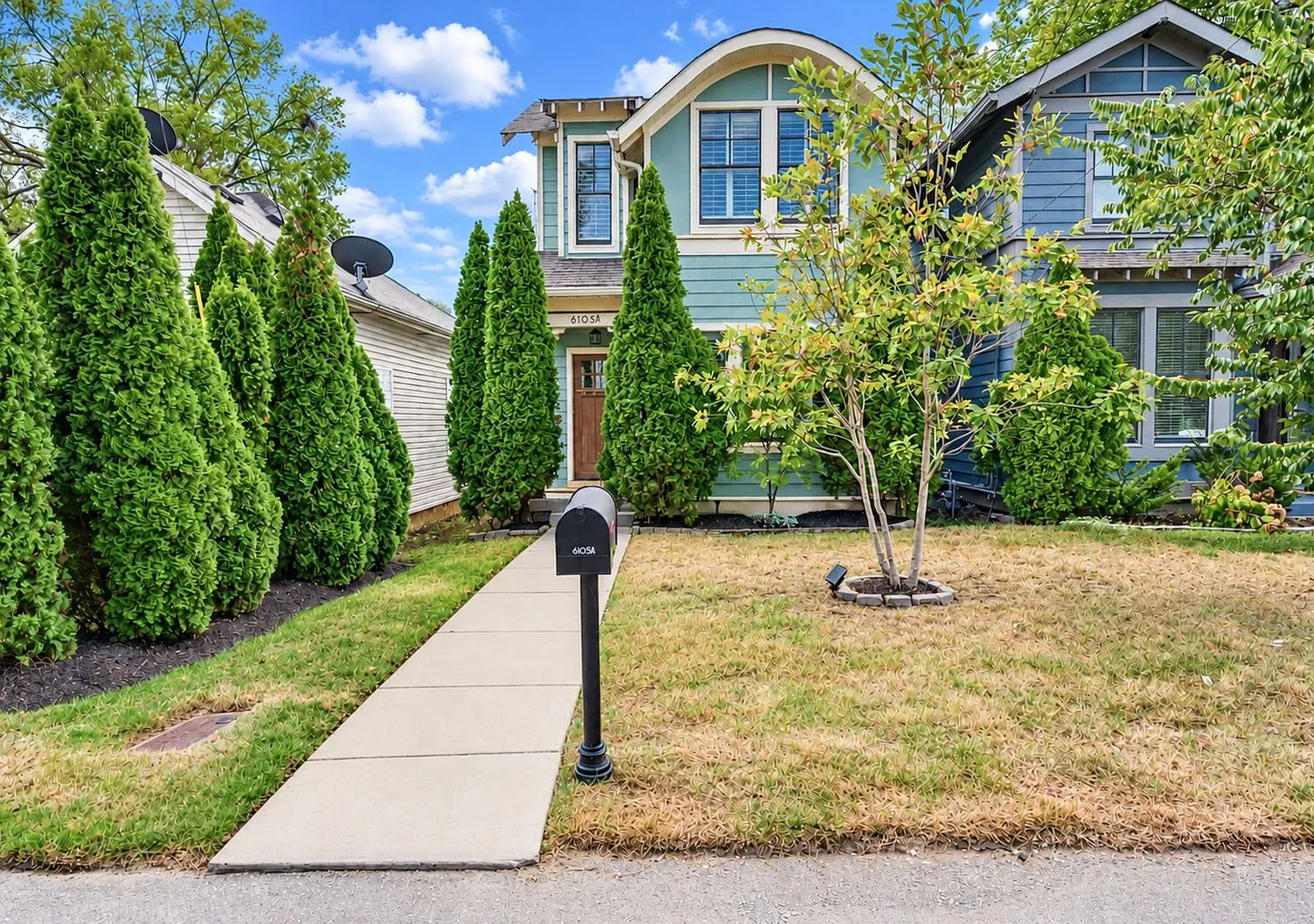 Stunning detached 3-bedroom, 3-bathroom home in The Nations! — Photo 1