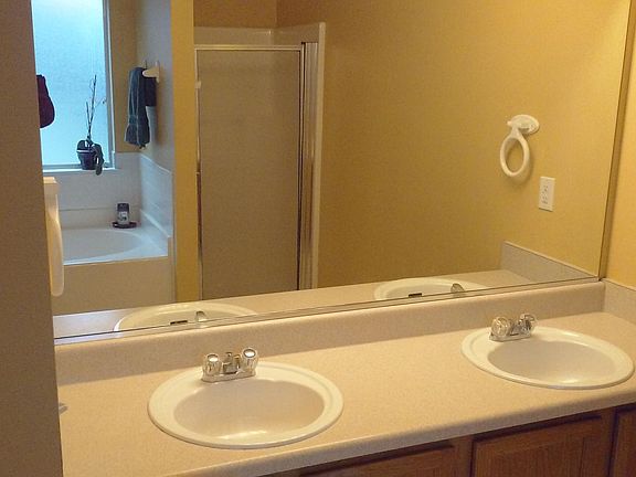 5th image of 4015 Crestwater Ln