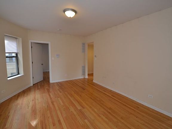 4th image of 2803D W Lawrence Ave #D1s
