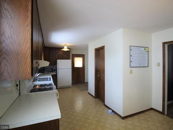 5th image of 221 N 4th St