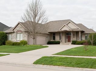 2625 Silver Oak Trl, Marion, IA 52302