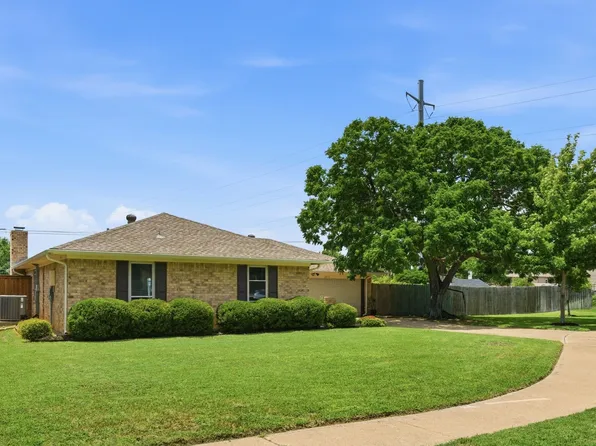 2915 Post Oak Ct, Bedford, TX 76021