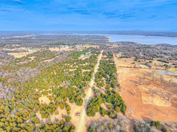 15 Emberlyn Ln, Eufaula, OK 74432