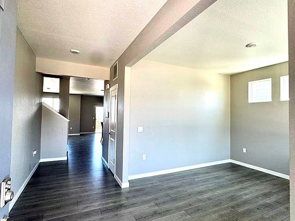 4th image of 17941 Sky Pilot Ave