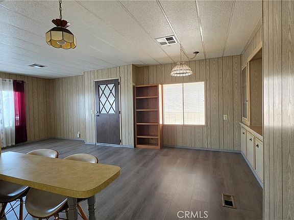 5th image of 575 S Lyon Ave #51