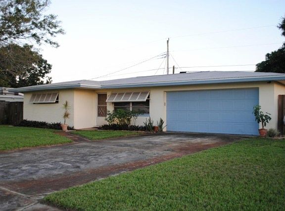 3rd image of 1927 Barkley Ave