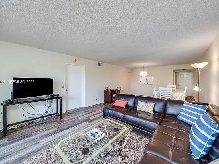 12701 SW 13th St #307F — Photo 10