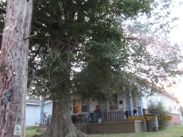 628 N 1st St, Union City, TN 38261