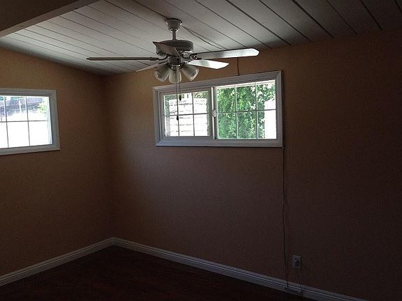 5th image of 1258 N Albertson Ave
