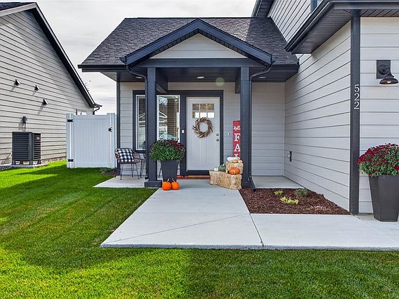 4th image of 522 Sparrow Rd