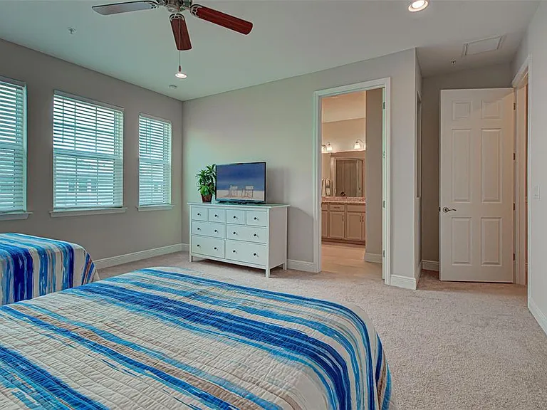 10345 Longshore Rd #29 — Photo 40