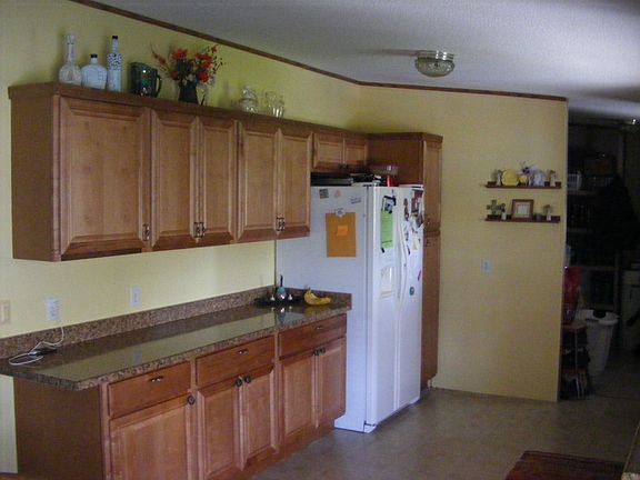 3rd image of 549 J St SE