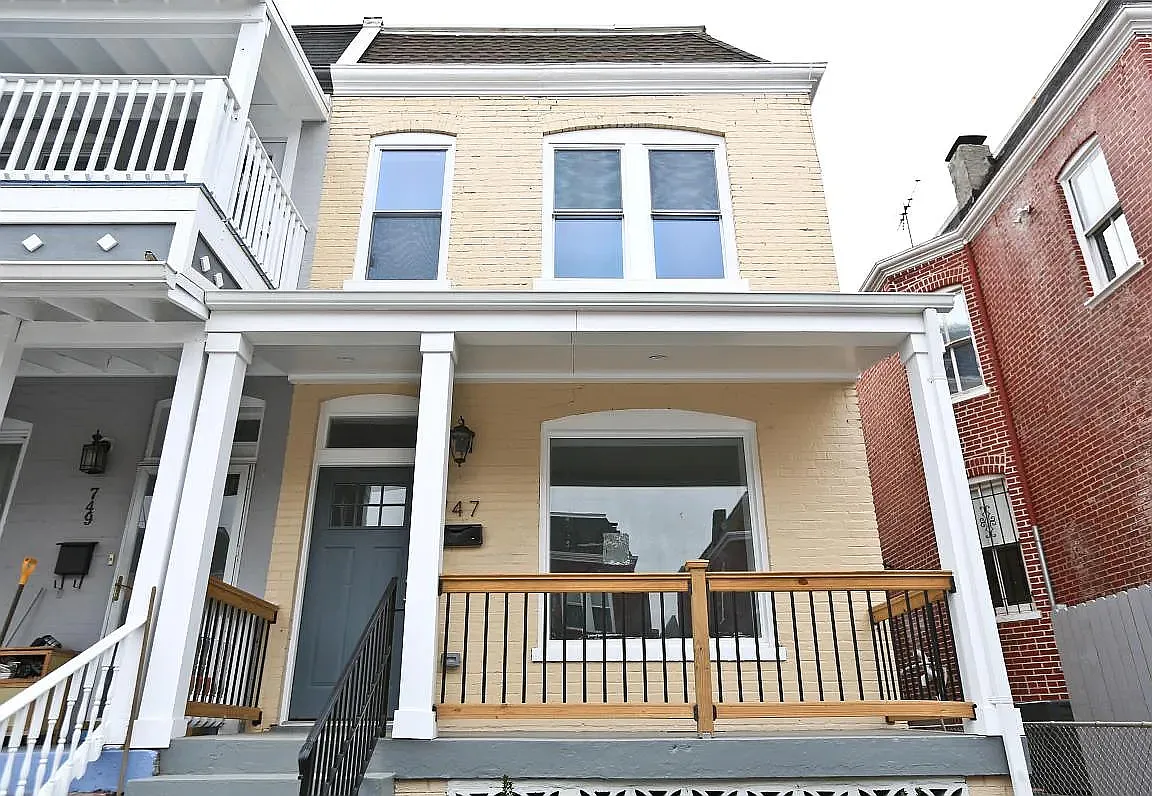 4 bed, 3.5 bath, 1400 sqft, $1,200 — Photo 1