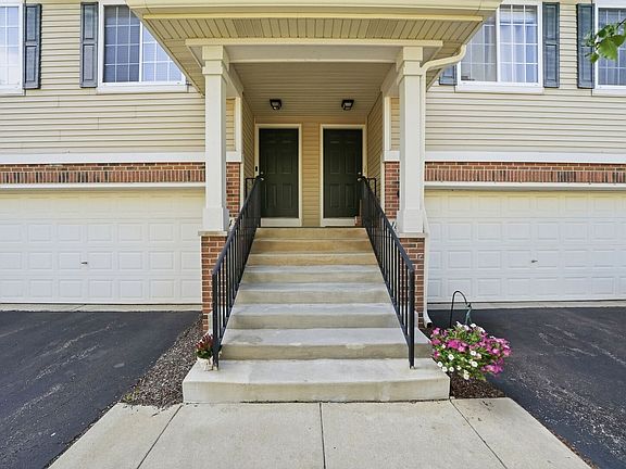 2nd image of 1874 Fredericksburg Ln